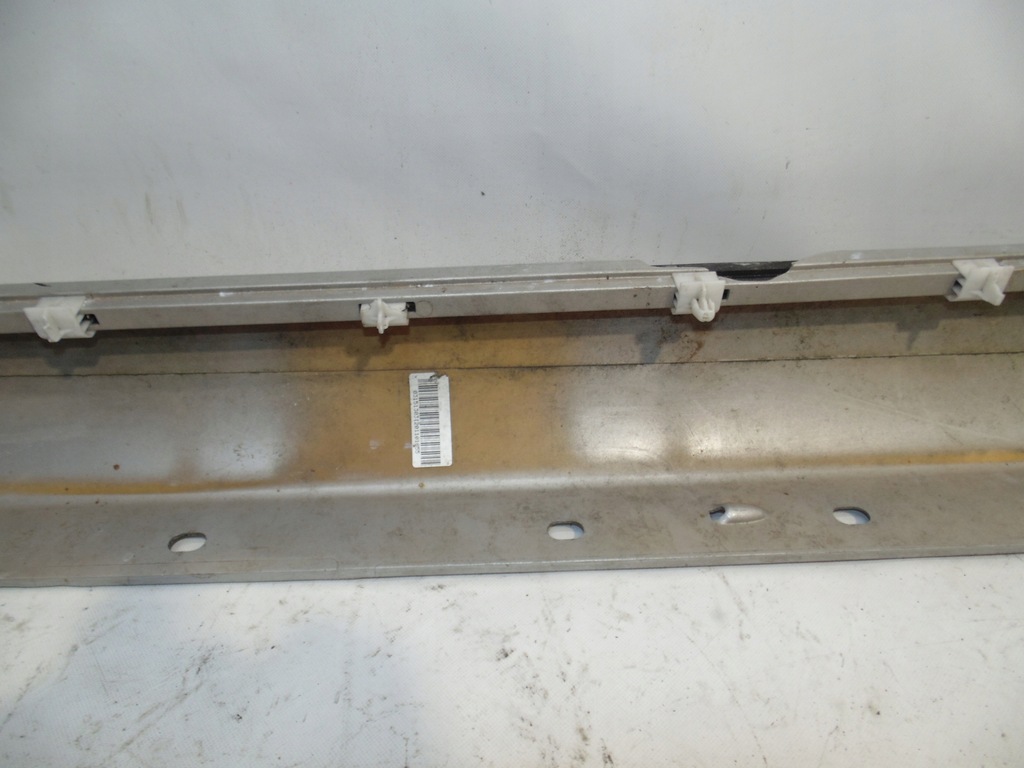 фото №9, Молдинг порог накладка правая mercedes c klasa w203 m.