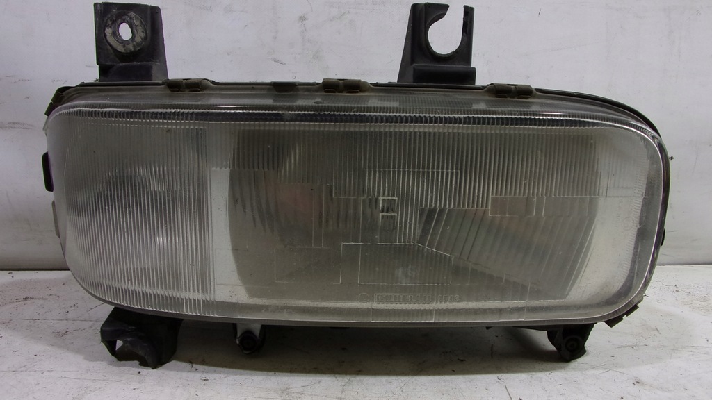 фото №1, Лампа правая передняя перед mercedes atego