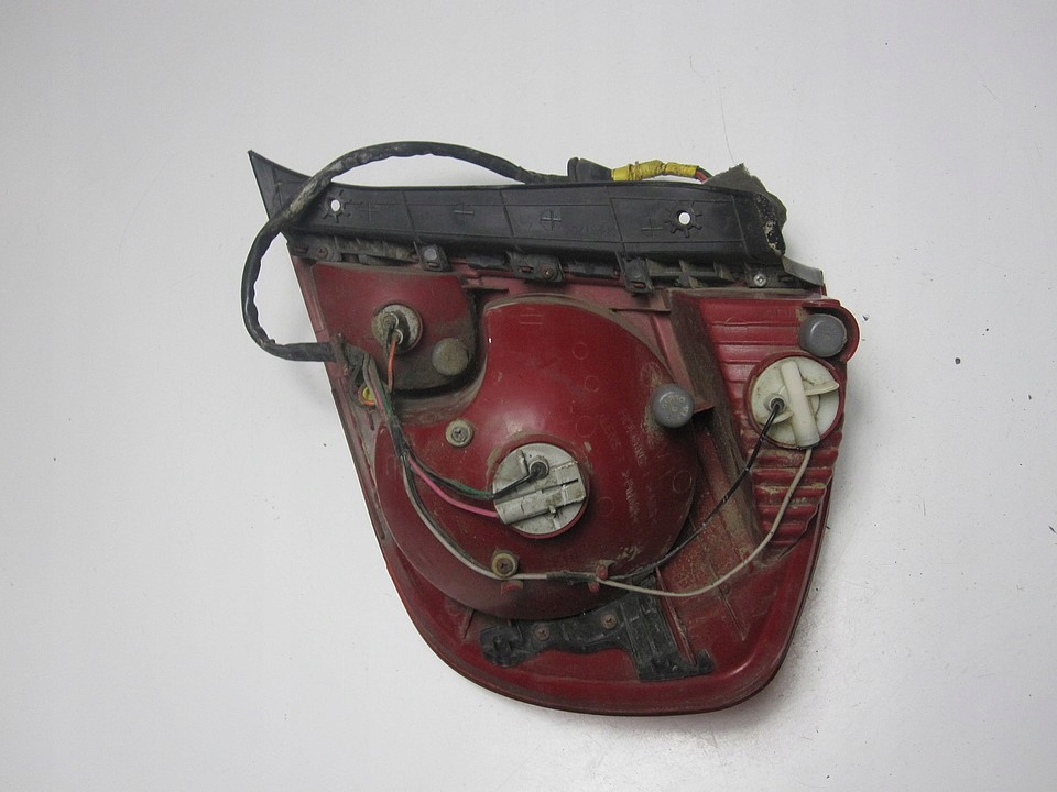 фото №8, Лампа задняя левая hyundai accent 04r 225