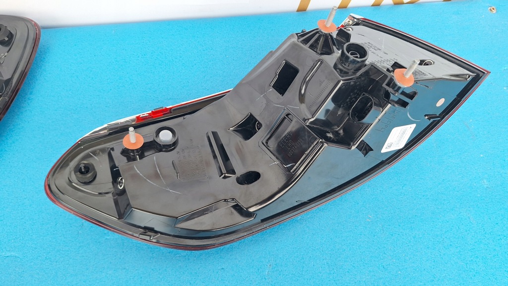 Mercedes gls w167 комплект лампа задний  европа Доставка