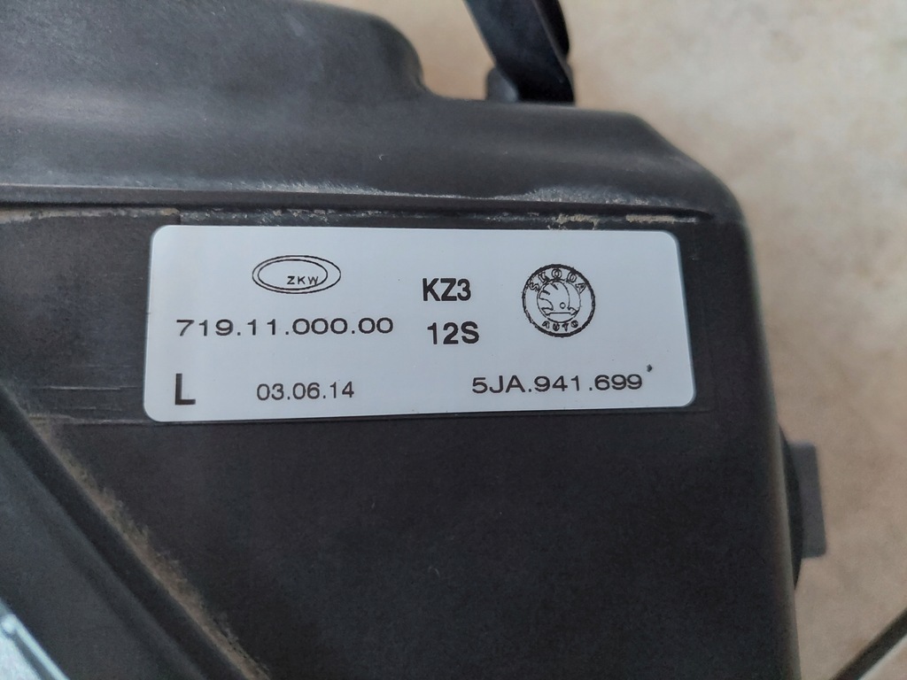 фото №6, Протитуманна фара лівий - skoda rapid - 5ja