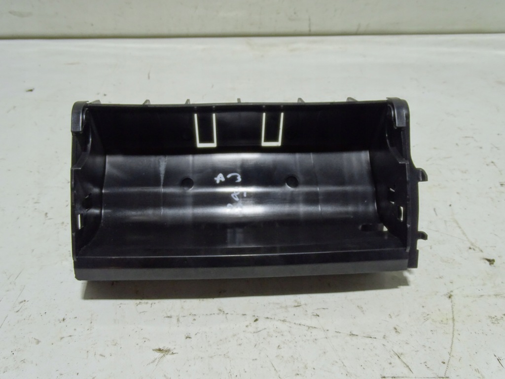 фото №1, Бардачок карман полка 8p0881578 audi a3 8p