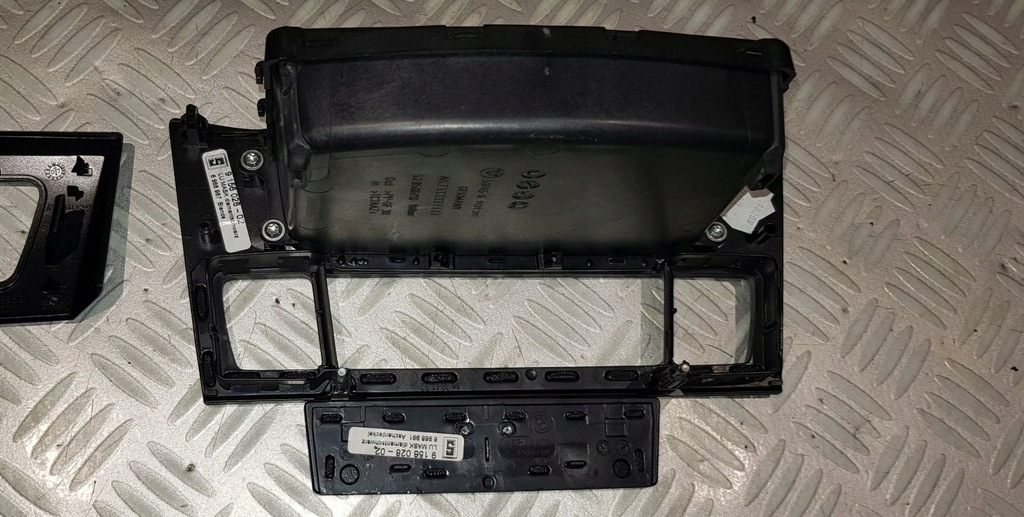 фото №12, Bmw e60 e61 lift накладки декори панелі консолі панель приладів diamantschwarz europa