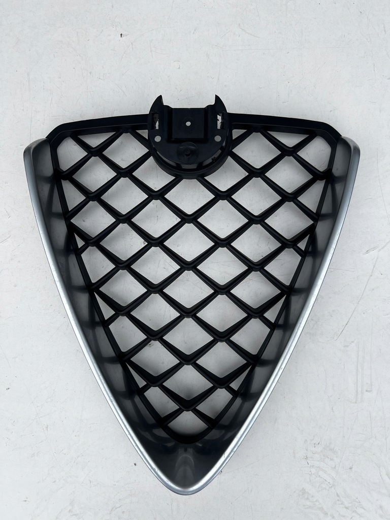 фото №1, Решётка радиатора решётка радиатора бампера alfa romeo stelvio quadrifoglio 156115788