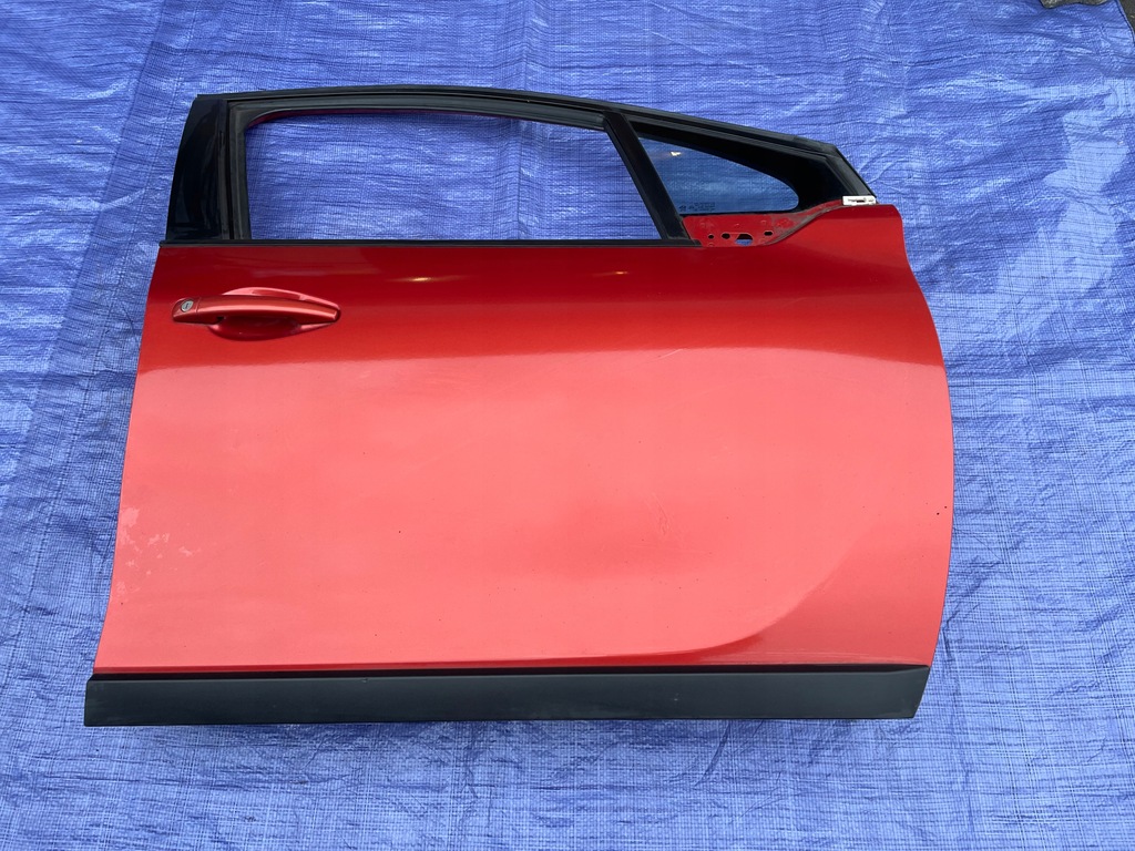фото №1, Peugeot 2008 дверь передние правое полный khk