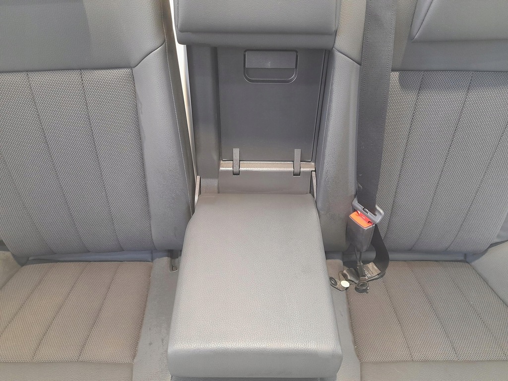 фото №8, Opel vectra c lift hb заднее сиденье сиденье задняя полукожа