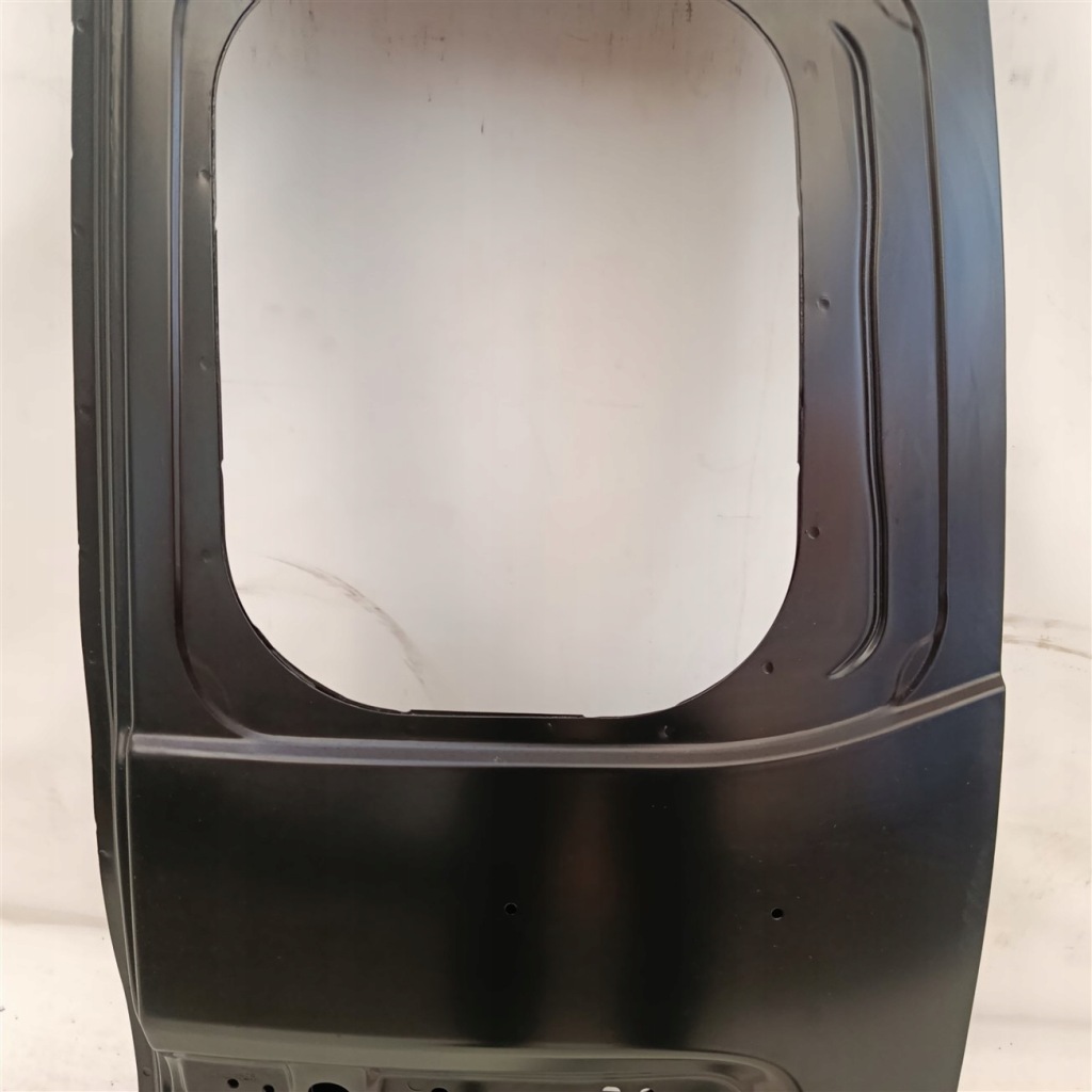 Дверь правое задняя renault express 901229712r Доставка