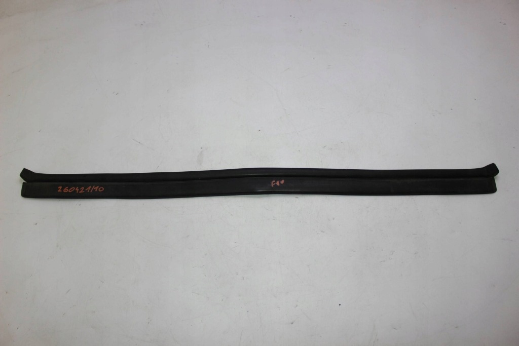 Купить Bmw оригинальный номер 7206521 прокладка капота