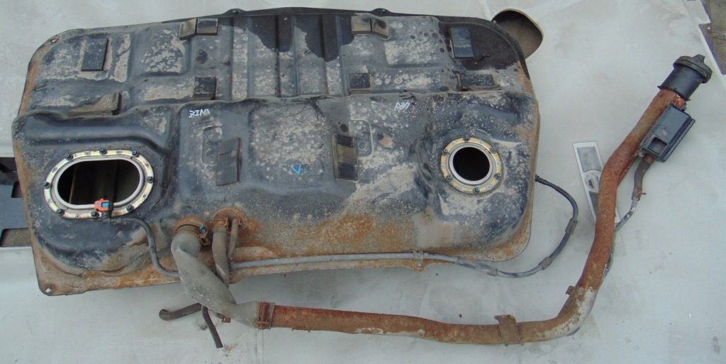 фото №1, Bak бак пального kia sportage ii 2.7 v6 4x4 eu