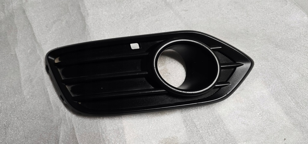 фото №1, Honda hr-v ii lift 18- решітка бампера ліва перед