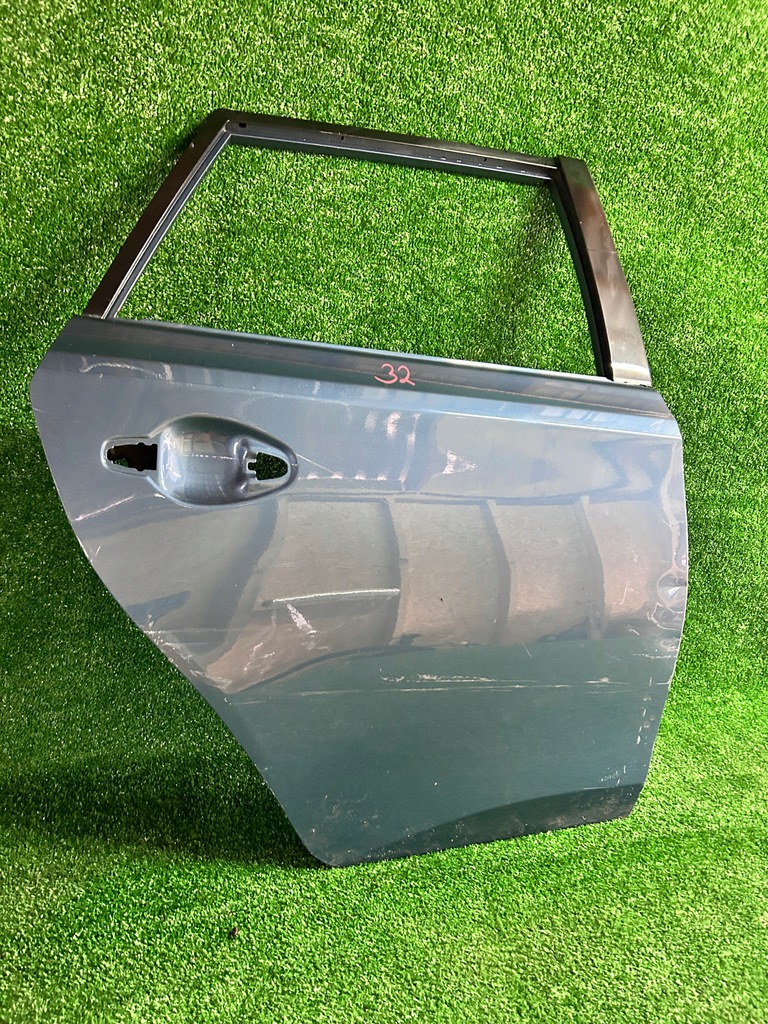 фото №1, Дверь задняя задние правое toyota auris ii kombi