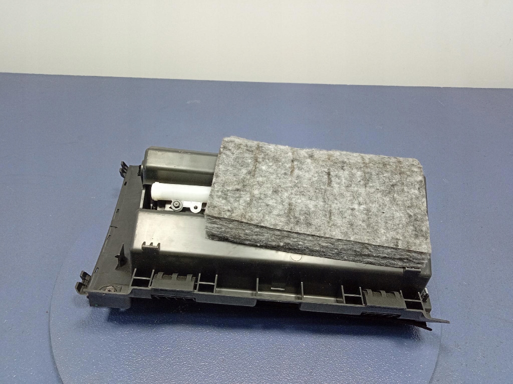 Opel zafira c iii рестайлінг  2016- бардачок пасажира 1130242x Зі Шроту