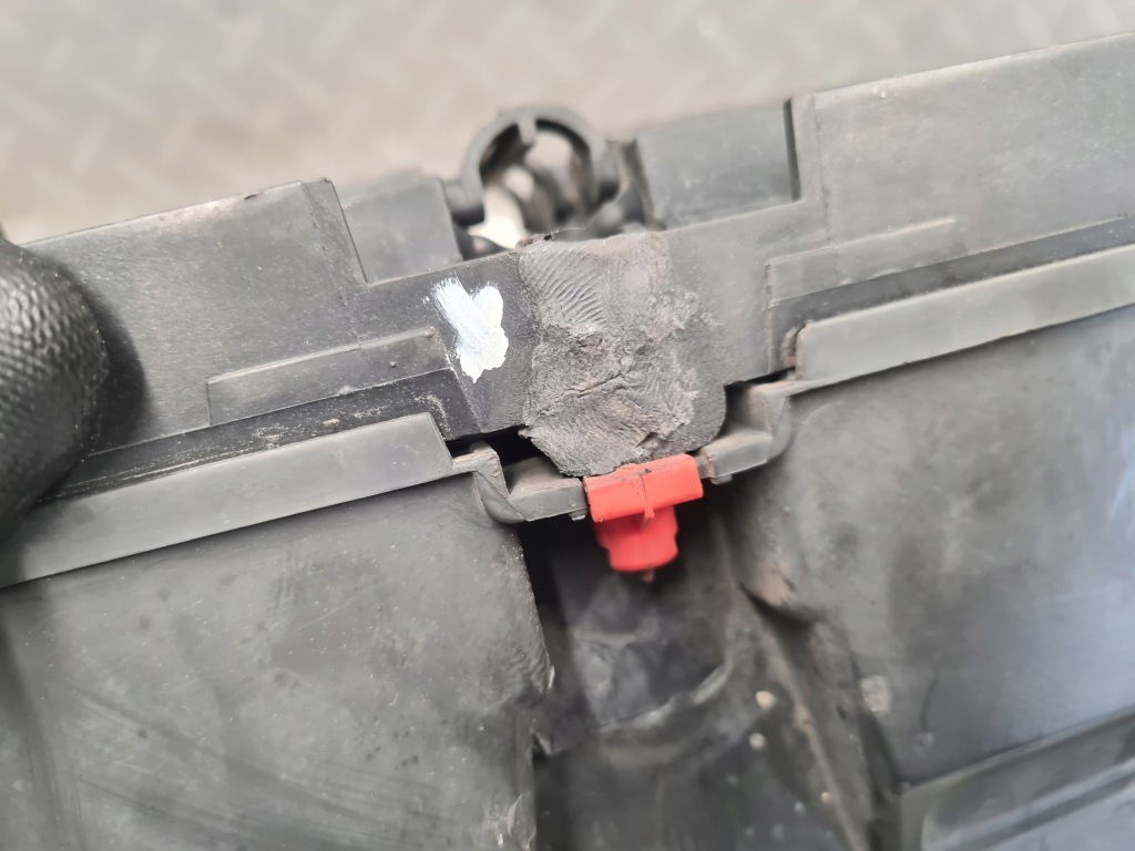 Воздуховод ловушка воздухозаборник воздуха жалюзи шторка бампера meriva ii b lift Недорого