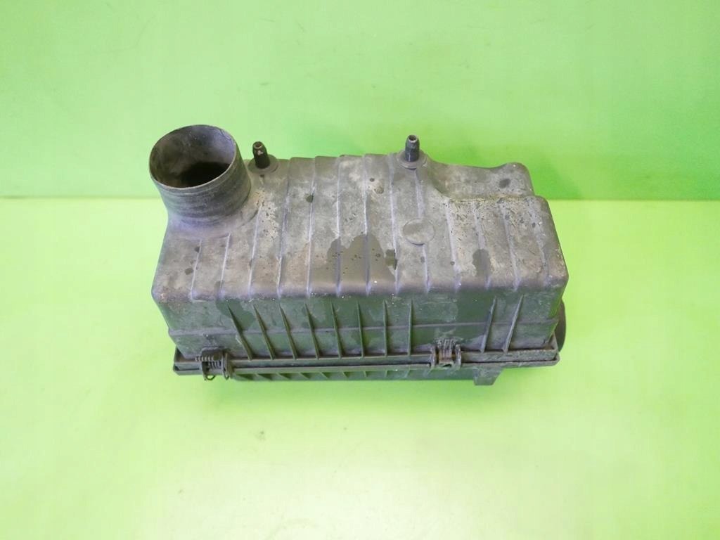 фото №7, Корпус фільтра повітря citroen jumpy i 1.9 d 94-