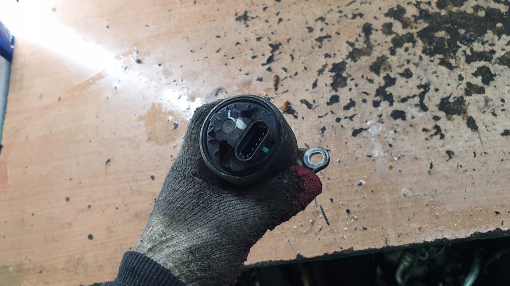 фото №1, Chevrolet spark m300 1.2 16v клапан egr