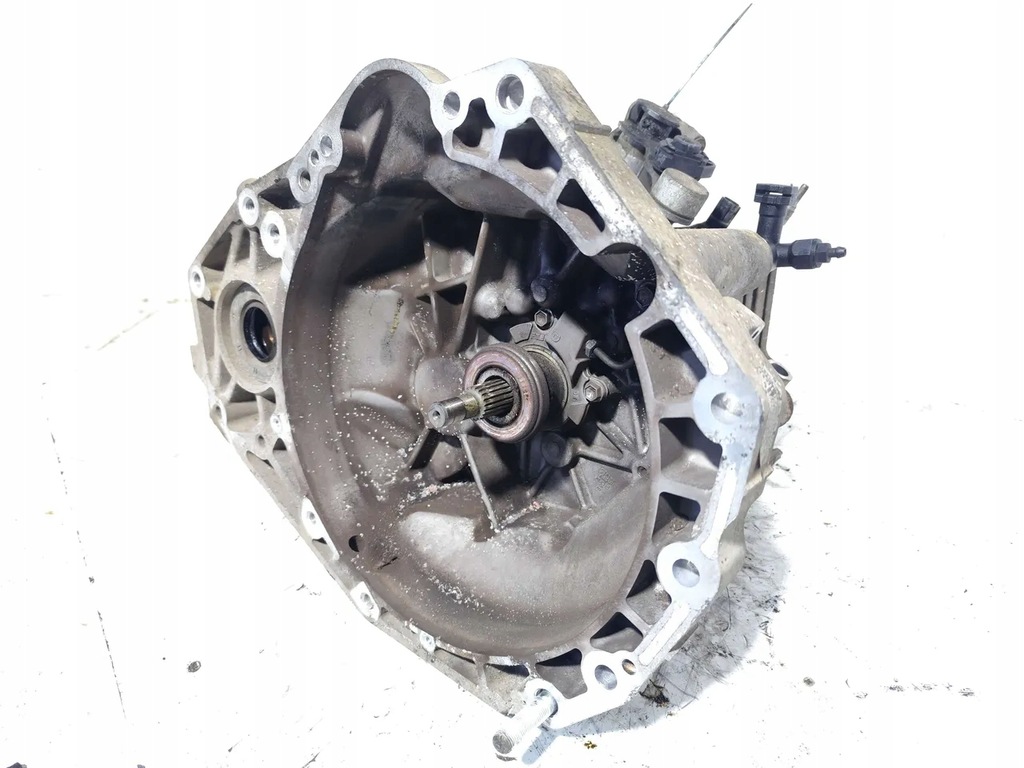 фото №9, Suzuki sx4 механічна 5-ступенева коробка передач передач 1.6 vvt бензин 79kw 107 hp