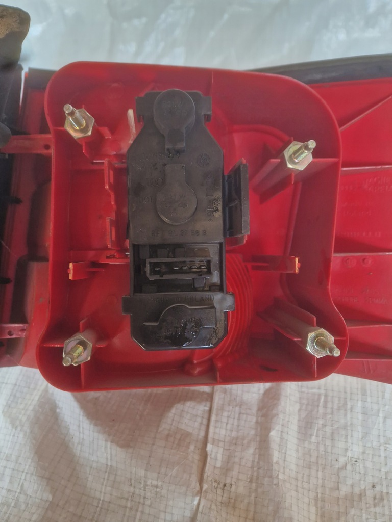 фото №10, Audi a6 c5 97-01 лампа задняя задняя левая вкладыш