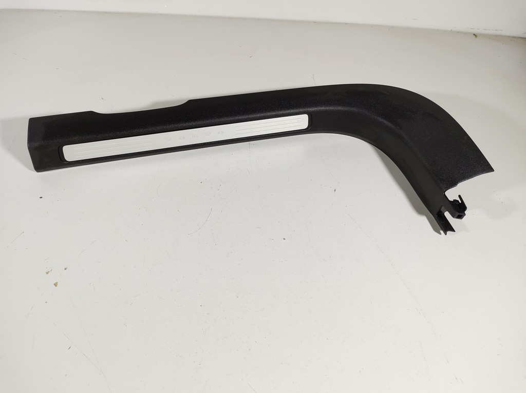 фото №1, Volvo v60 18r- молдинг накладка поріг права