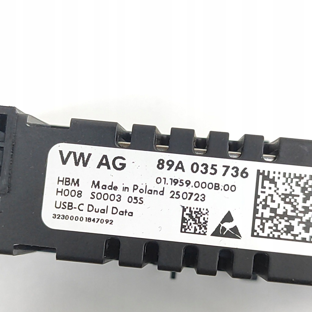 фото №7, Audi q4 sportback e-tron 2024 роз'єм / з'єднувач usb