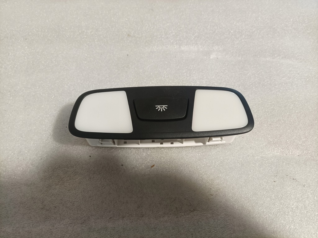 фото №1, Audi s3 8v лампа потолочный 6ps 8v0947111