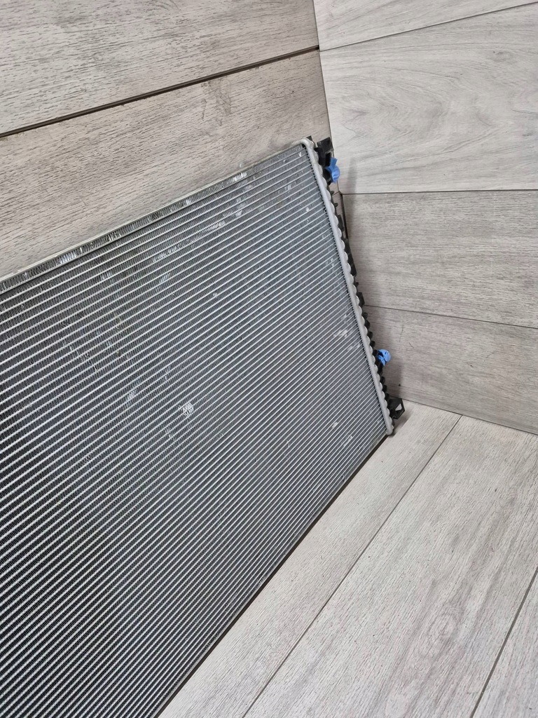 фото №8, 11631. audi q7 cayenne радиатор wody 4m0145804t