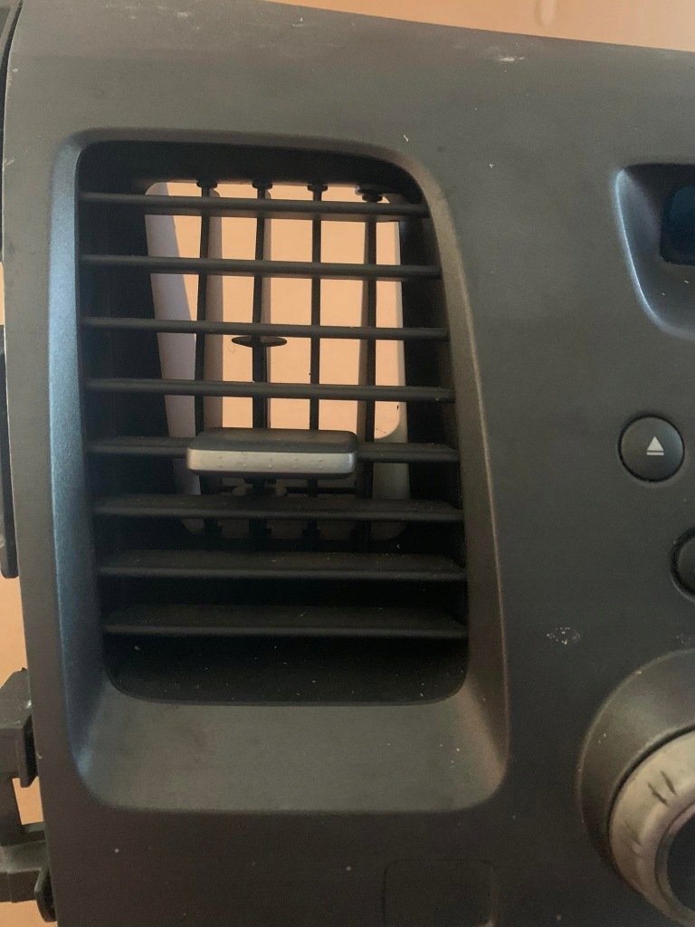 фото №1, Honda civic sedan viii 06-11 решётка обдув радио