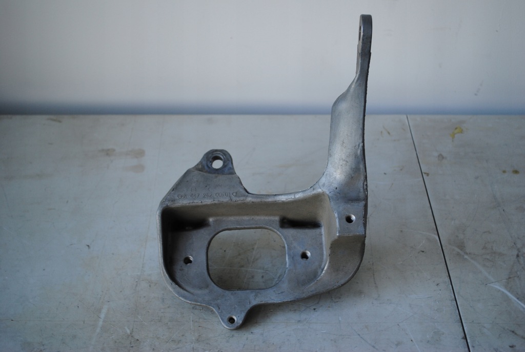 фото №1, Кронштейн a4472420001 mercedes