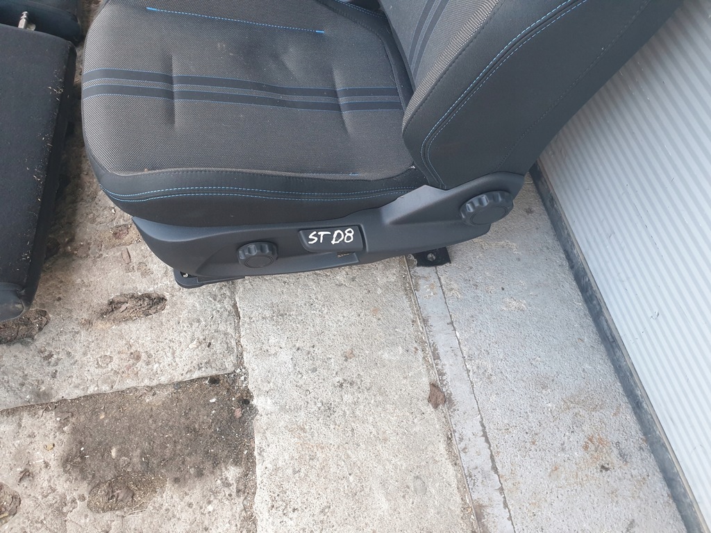 фото №5, Ford fiesta mk8 st сиденья заднее сиденье сиденья 3 d