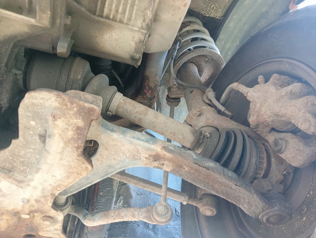 фото №1, Citroen berlingo partner приводной вал передняя левая приводной вал 2.0 dhi 90km