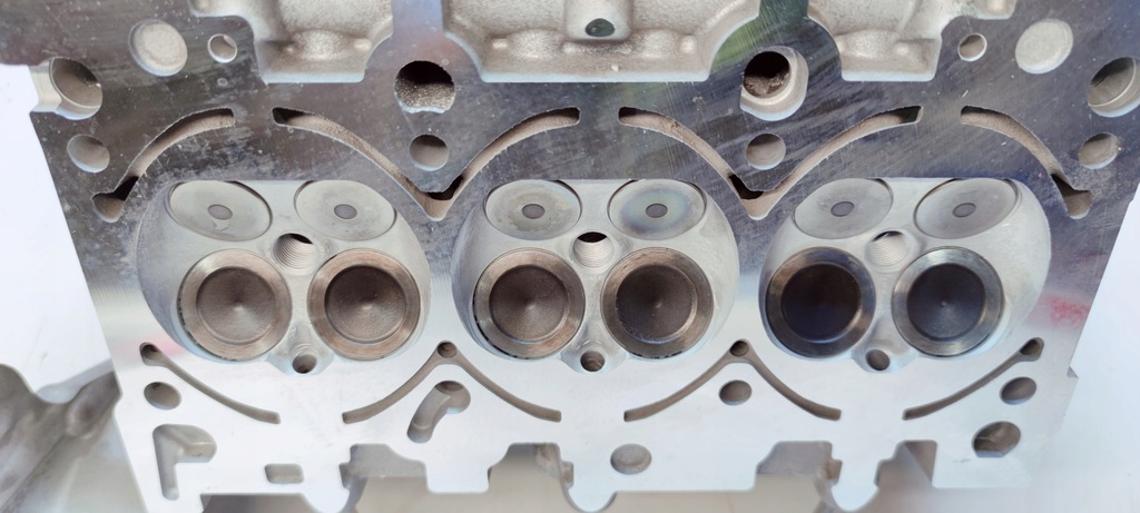 фото №16, Головка комплектна audi a5 a5 a6 c7 a7 2.8 3.2 fsi 06e103404a