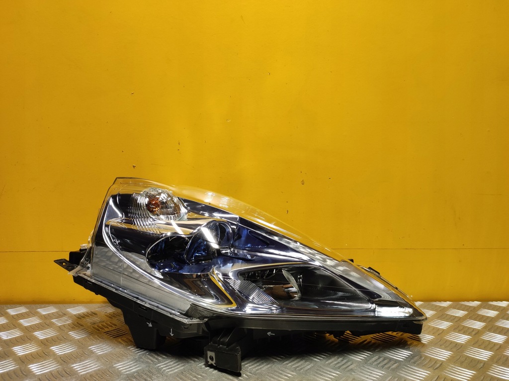 фото №1, Nissan leaf 2010- фара лампа led перед r usa