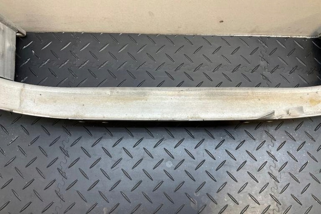 фото №11, Балка передний бампера bmw 5 e60 7148585 3.0l бензиновый 2009