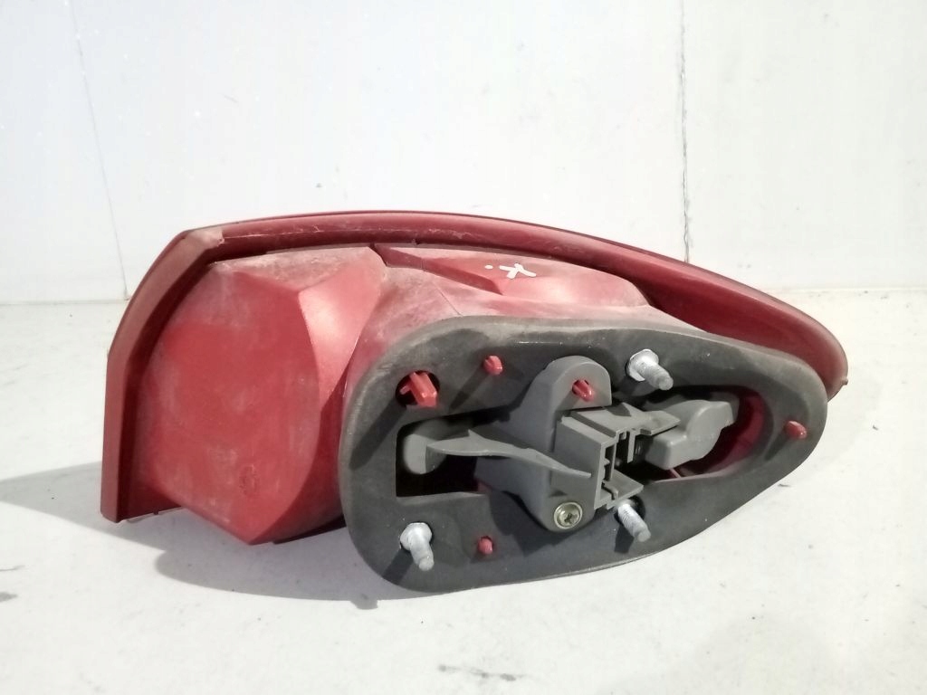 фото №4, Alfa romeo 147 лампа левая задняя задняя