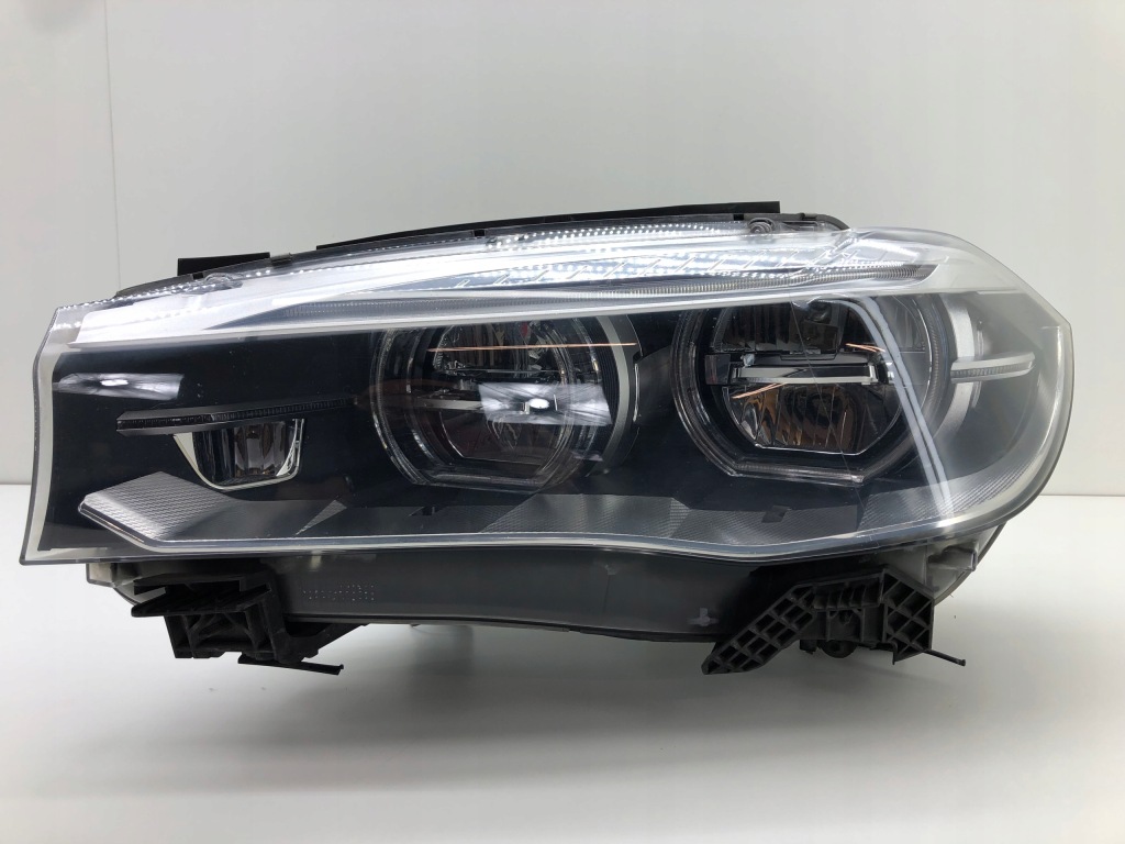 фото №1, Bmw x6 f16 f15 комплектная левая лампа адаптивный led europa 7471347