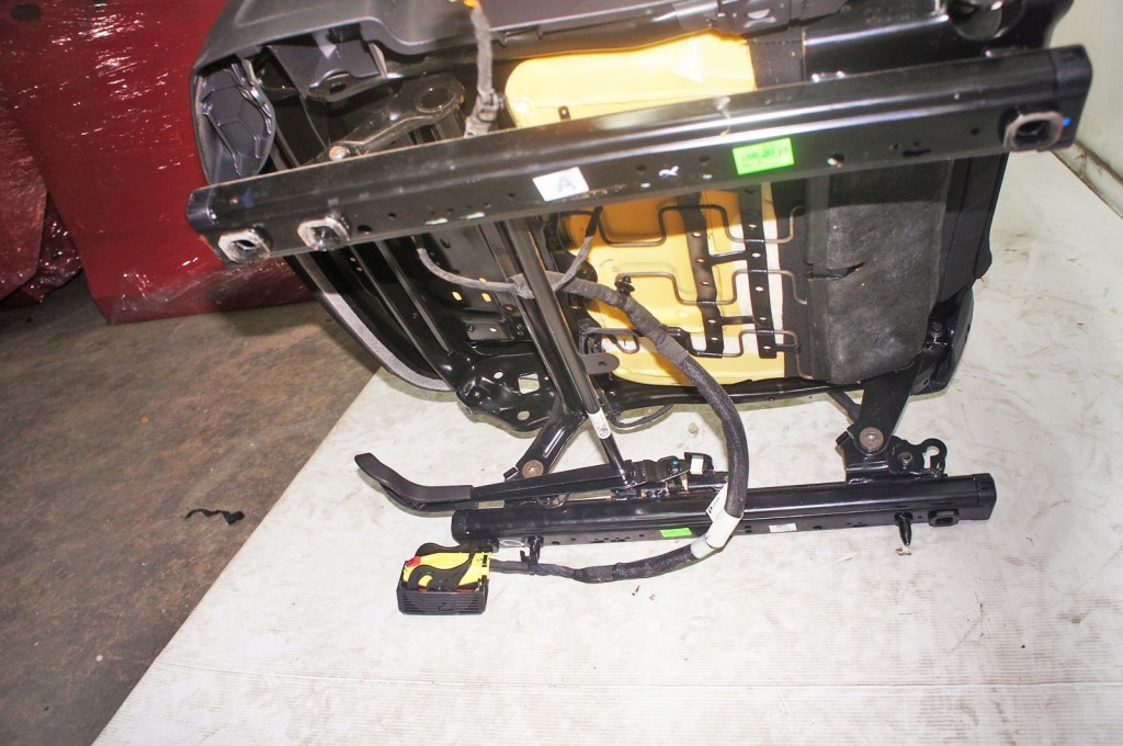 Sg237 opel astra k сиденье левый перед с Разборки