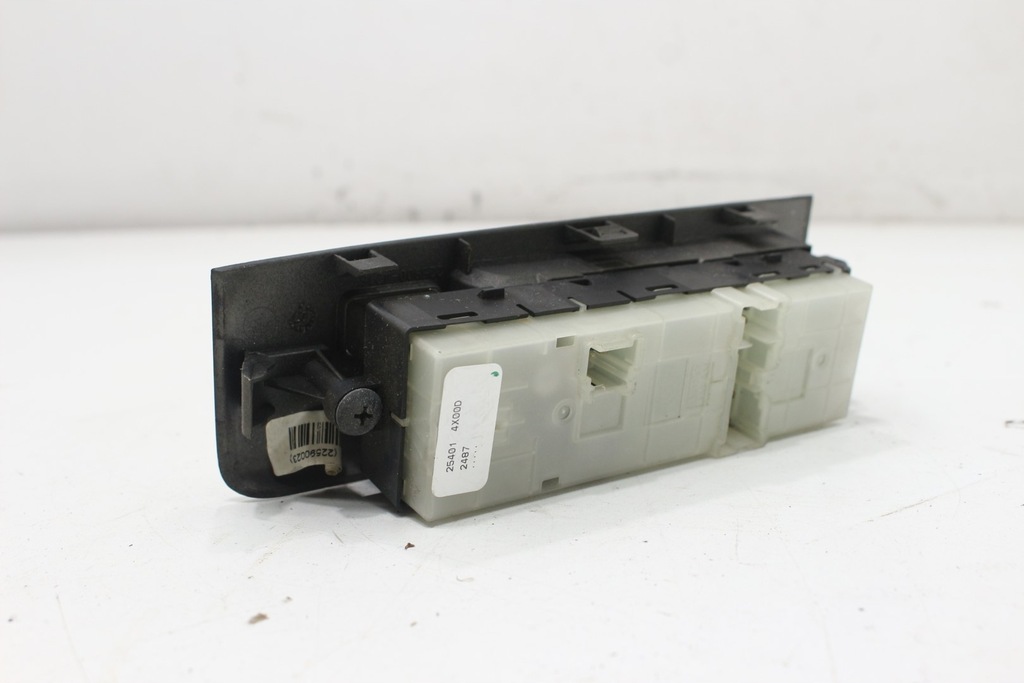 фото №6, Navara d40 панель вікон лівий eu