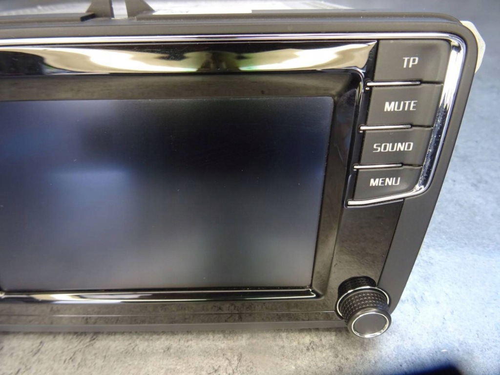 фото №3, Радио радиопроигрыватель экран дисплей skoda yeti 5l 5l0035200b
