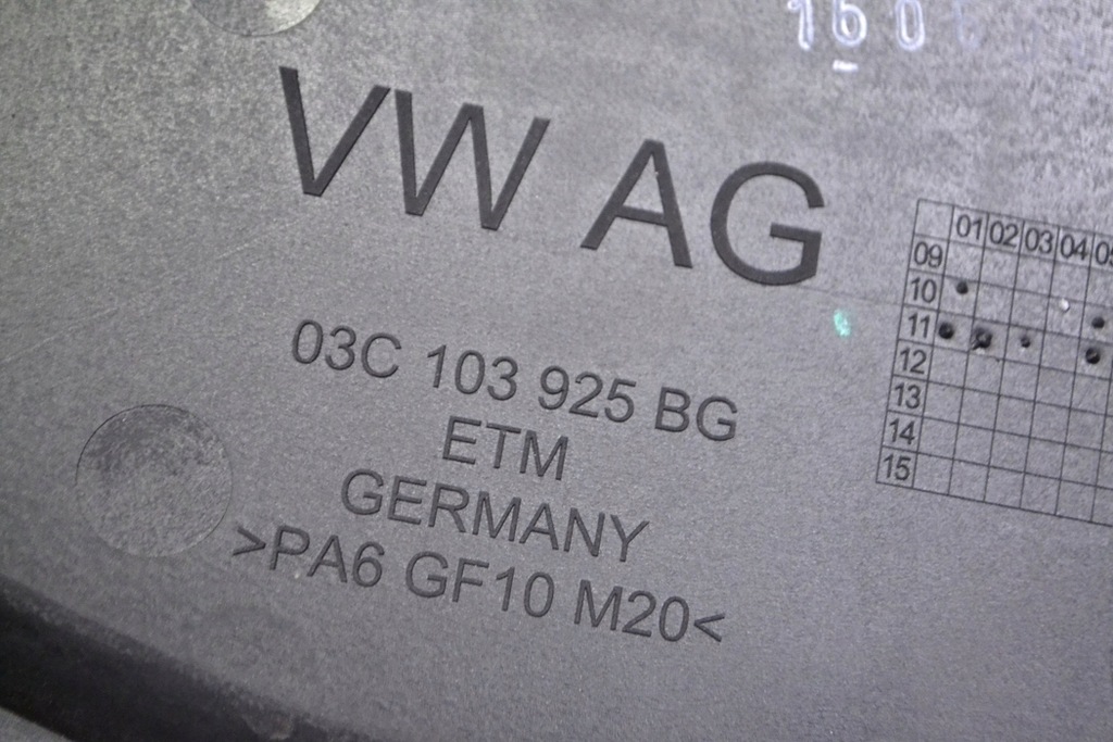 фото №5, Audi a1 8x 1.4 tfsi 2011 rhd двигун верхній захист панель