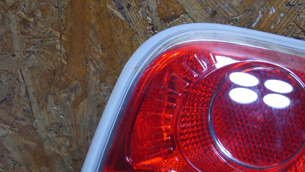 фото №10, Fiat 500 лампа левый задняя uk s2514