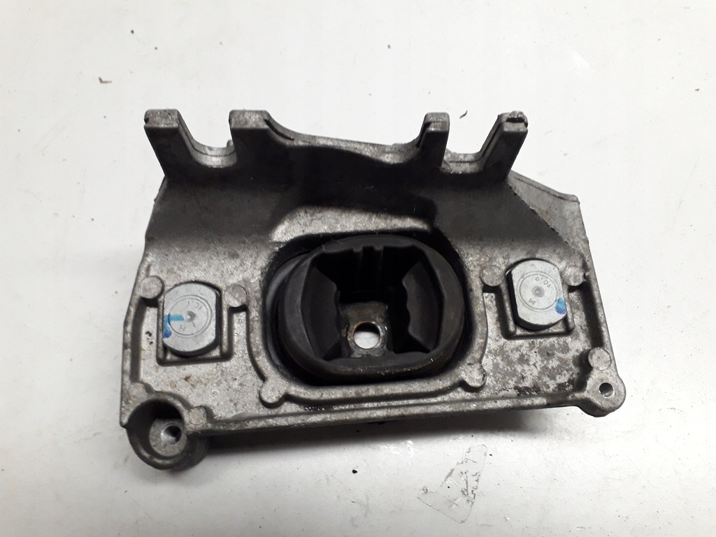 фото №1, Renault clio iv 1,5 dci подушка коробки