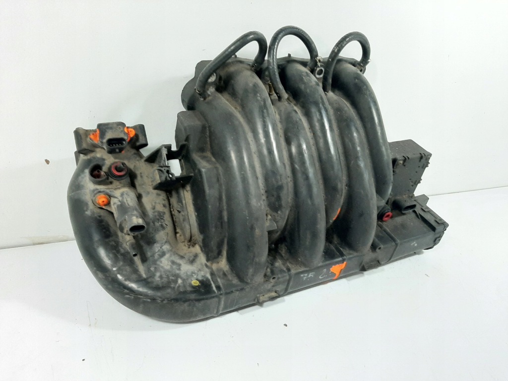 Купити Land rover freelander 2.5 v6 4x4 01r колектор впускний 2900303759