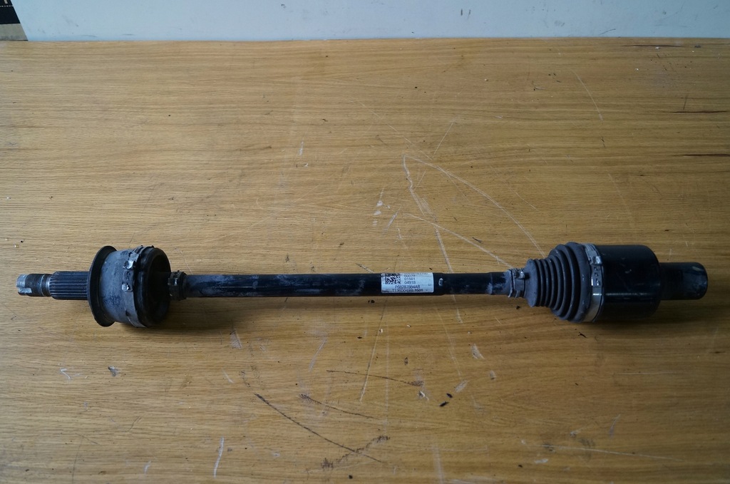 фото №1, Приводной вал правый левый задняя jeep compass ii p68287864ab