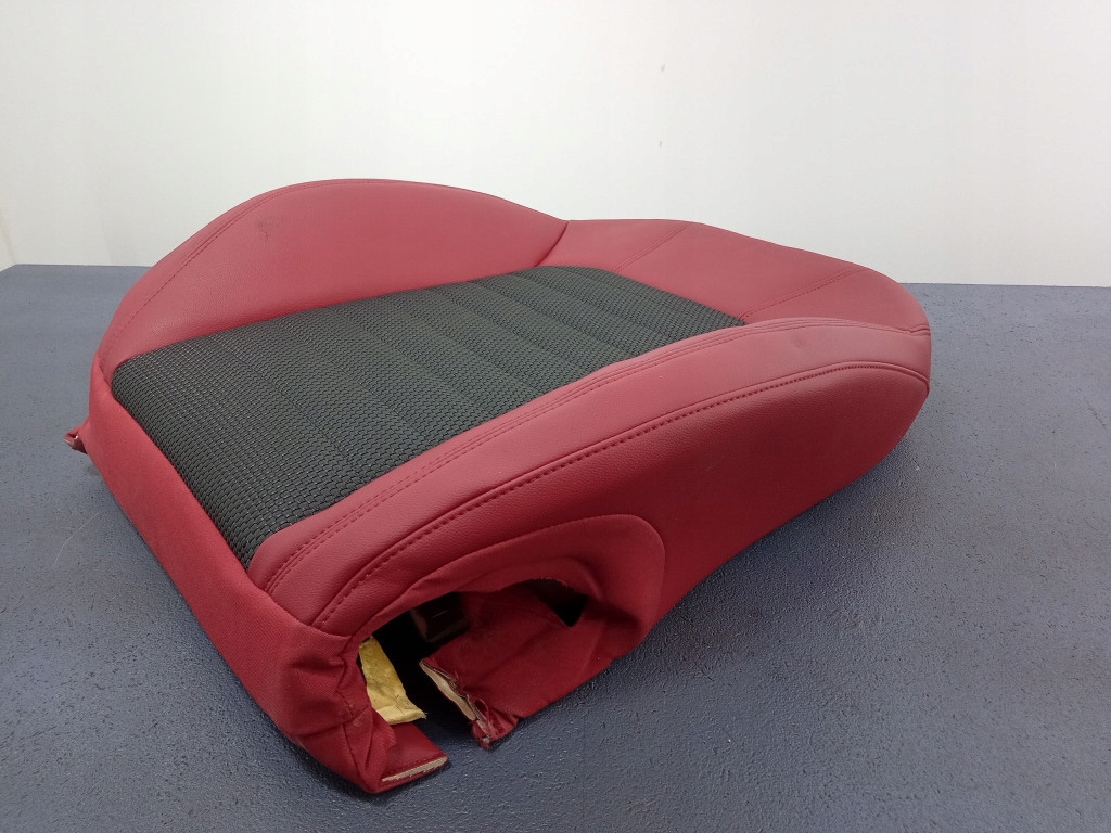 фото №10, Alfa romeo stelvio обивка обивка сидений перед полукожа