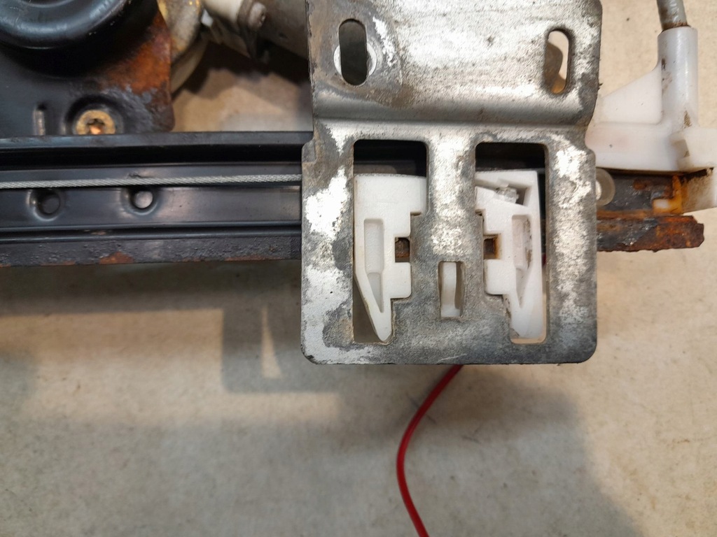 фото №7, Підйомник скло лівий задня freelander i 1.8