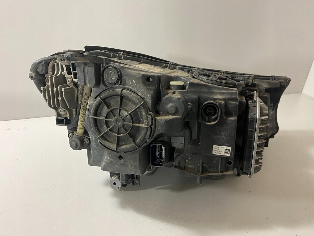 фото №14, Комплект лампа передних bmw 7 g11, g12 7408709 2017