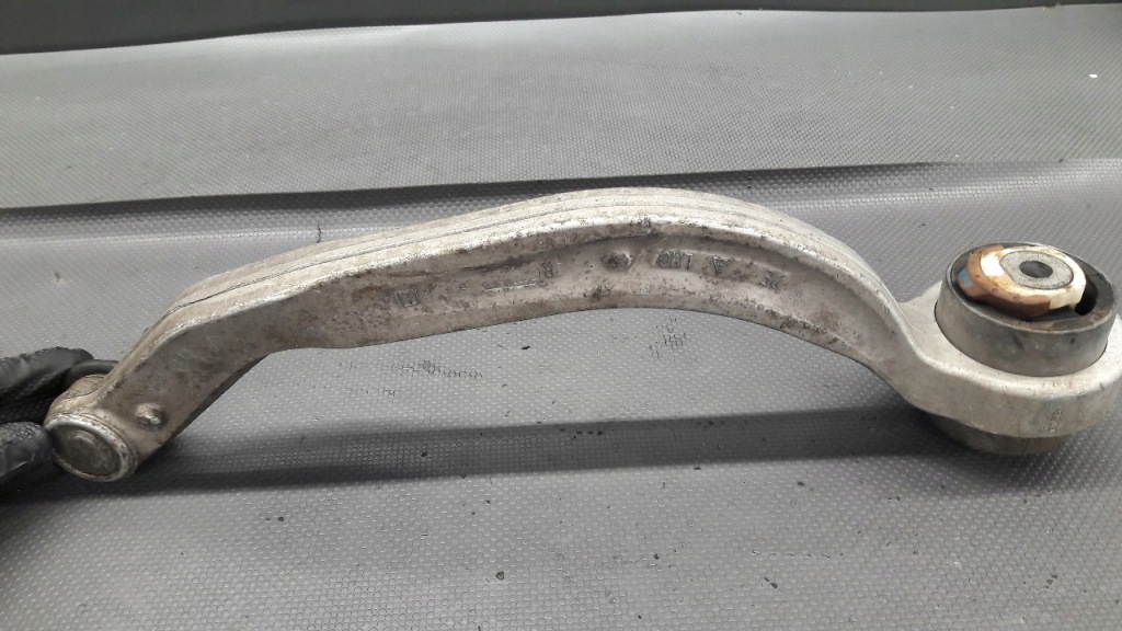 Рычаг нижний правый vw audi a4 b5 с Разборки