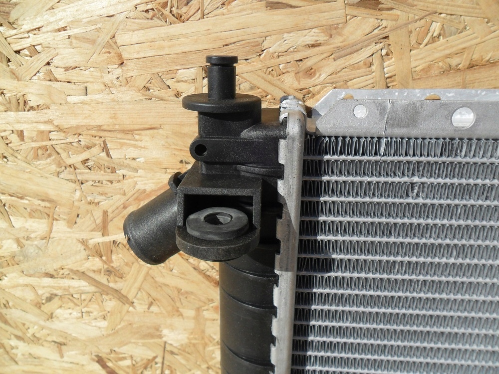 Renault laguna 1994 1995 1996 1997 радіатор води Зі Шроту