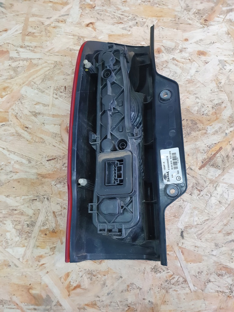 фото №6, Qubo fiorino лампа правий задня