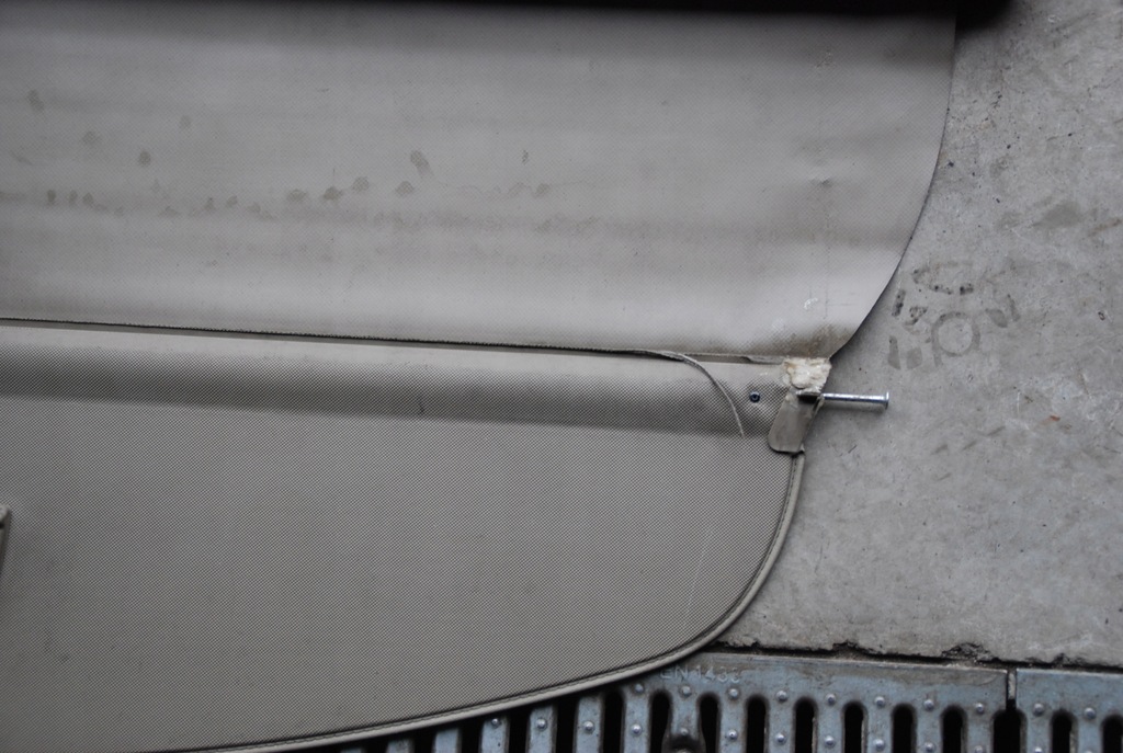 фото №5, Шторка багажника задня audi a6 c6 lift allroad kombi