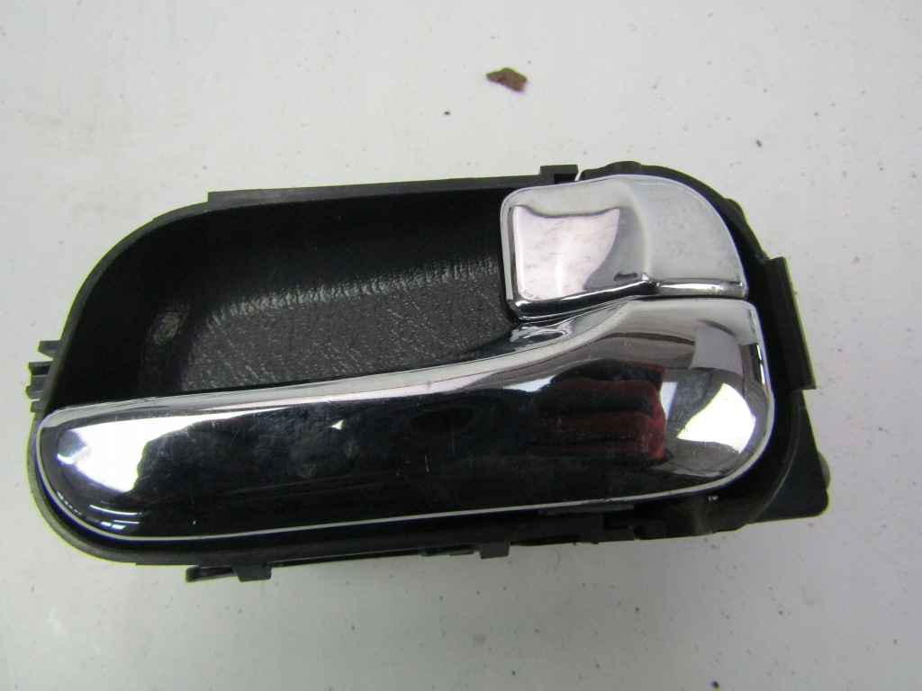 фото №1, Nissan primera p11 ручка внутренняя дверь правая перед 99-02 kombi 2fl